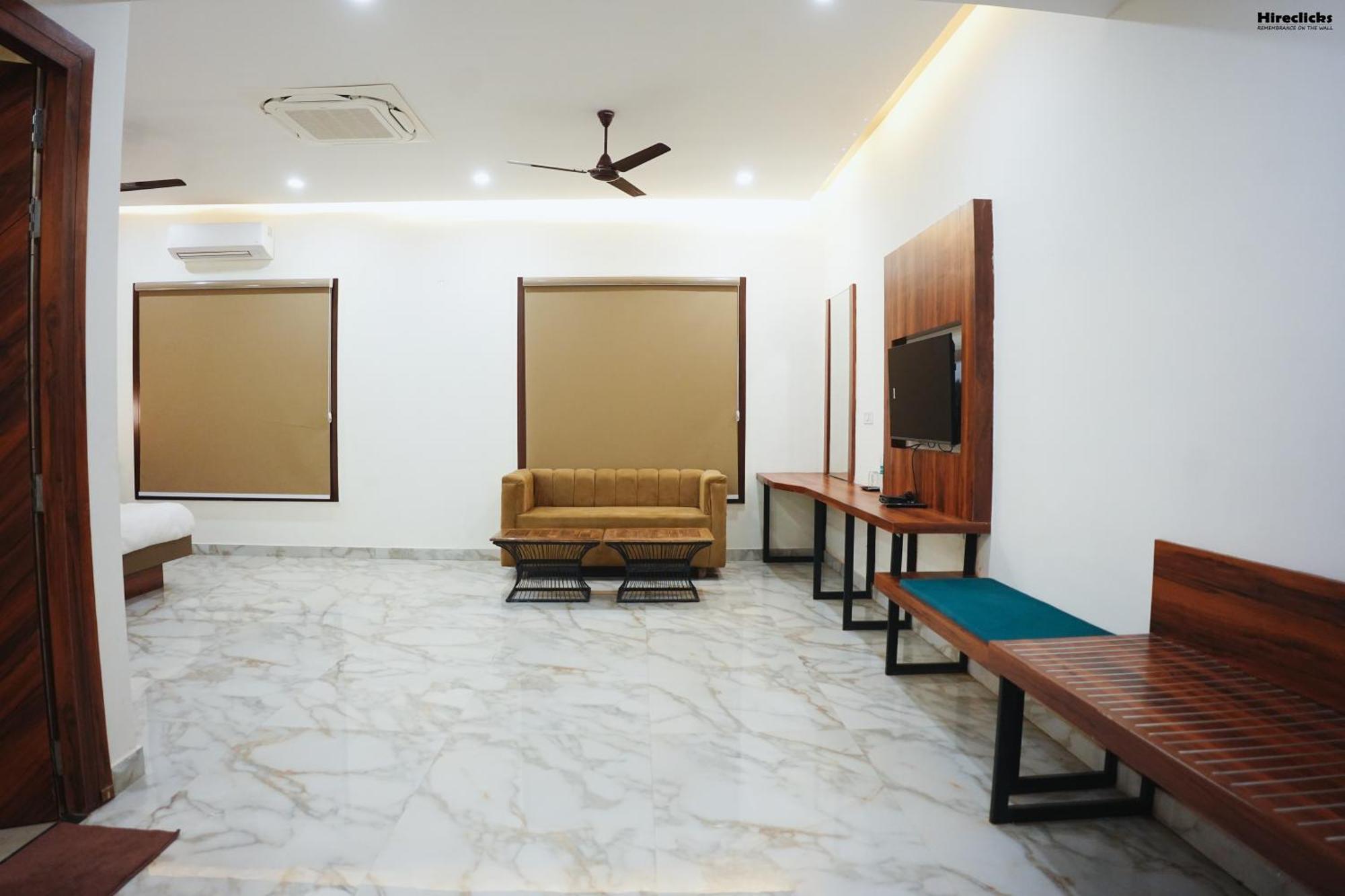 The Krati Resort & Convention Centre Bareilly Exterior foto